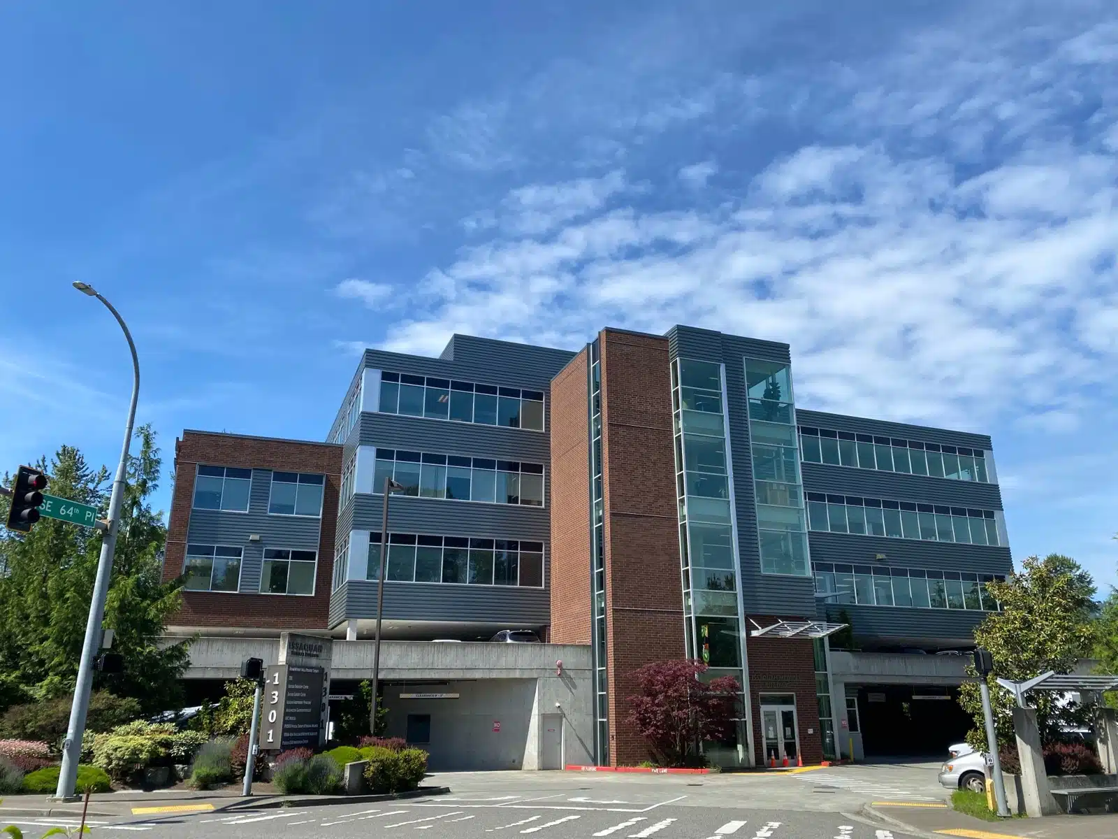 RAYUS Radiology diagnostic imaging center in 1301 4th Ave NW Suite 202, Issaquah, WA 98027