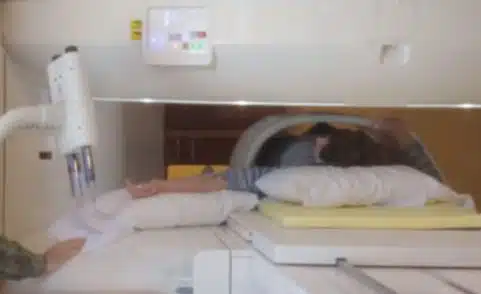 Why is the High-field Open MRI so good for claustrophobics?